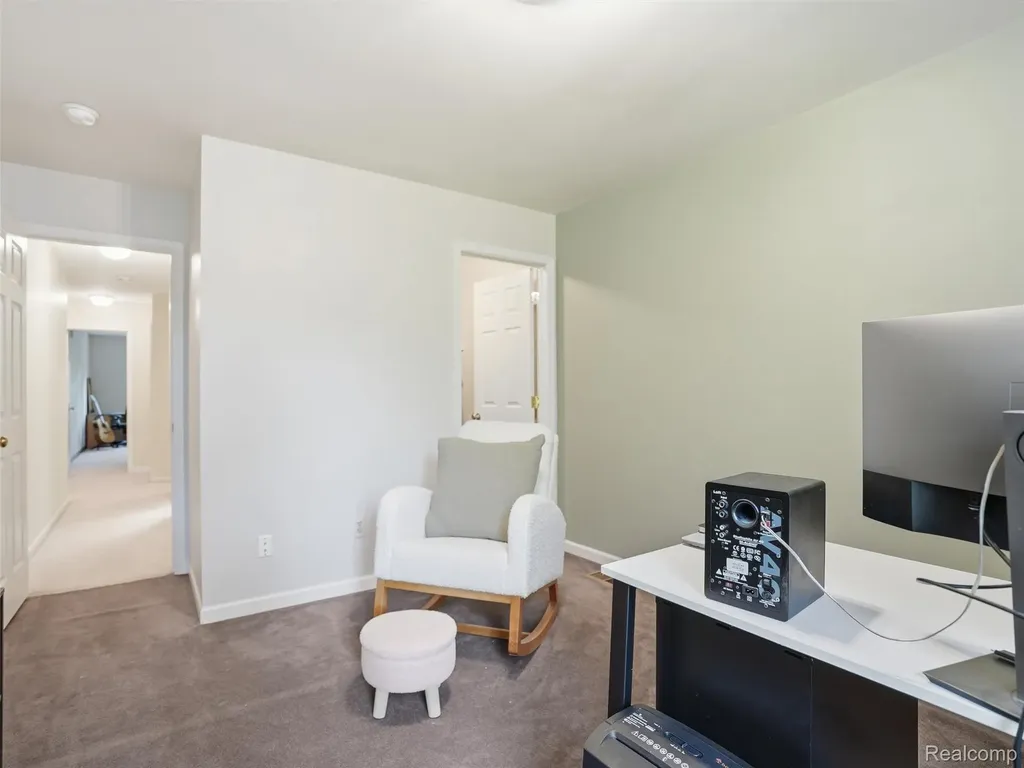 426 Oak Run Court Royal Oak City MI 48073