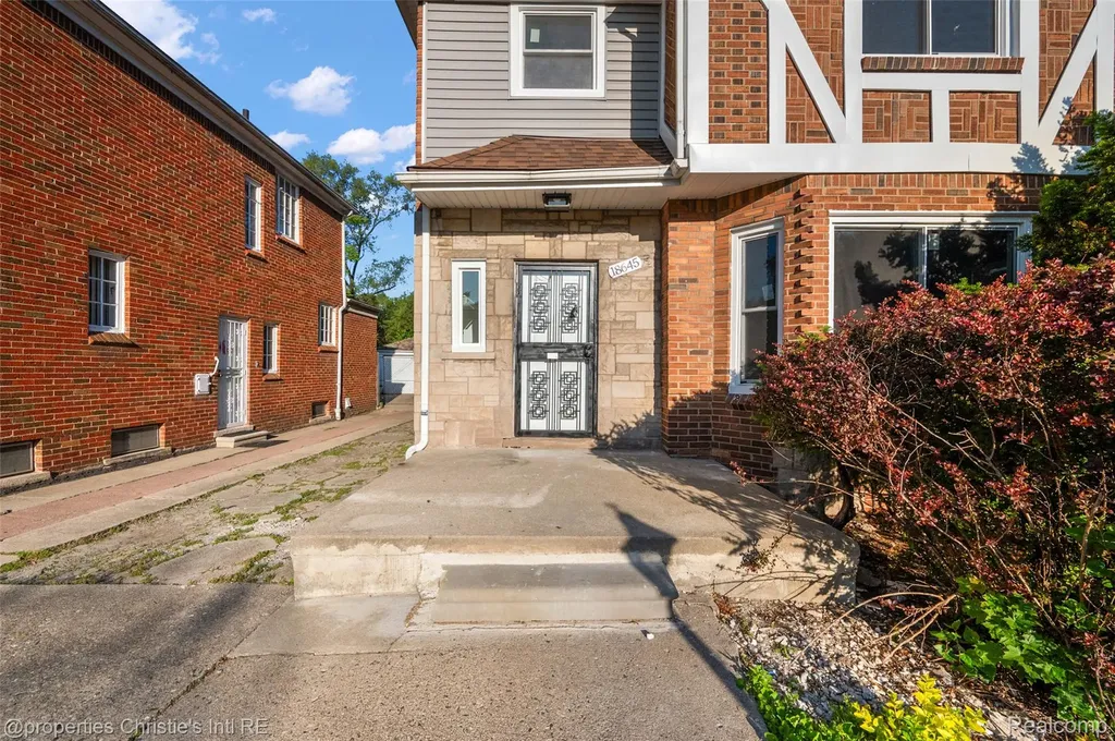 18645 Roselawn Street Detroit City MI 48221