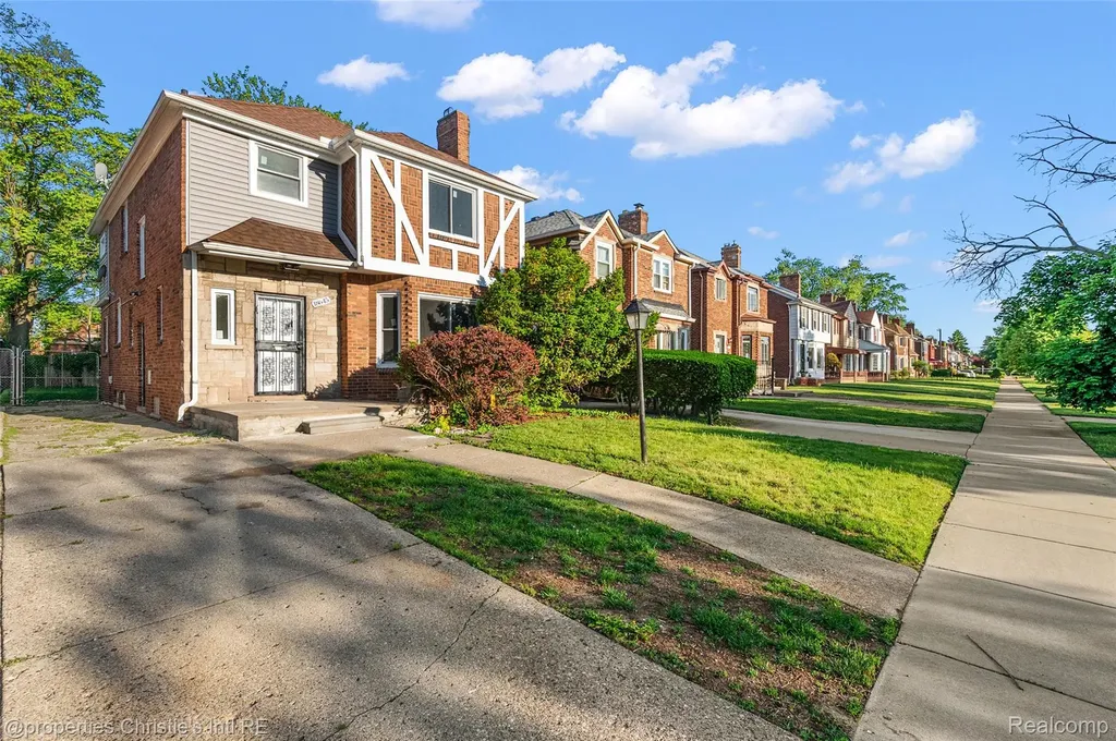 18645 Roselawn Street Detroit City MI 48221