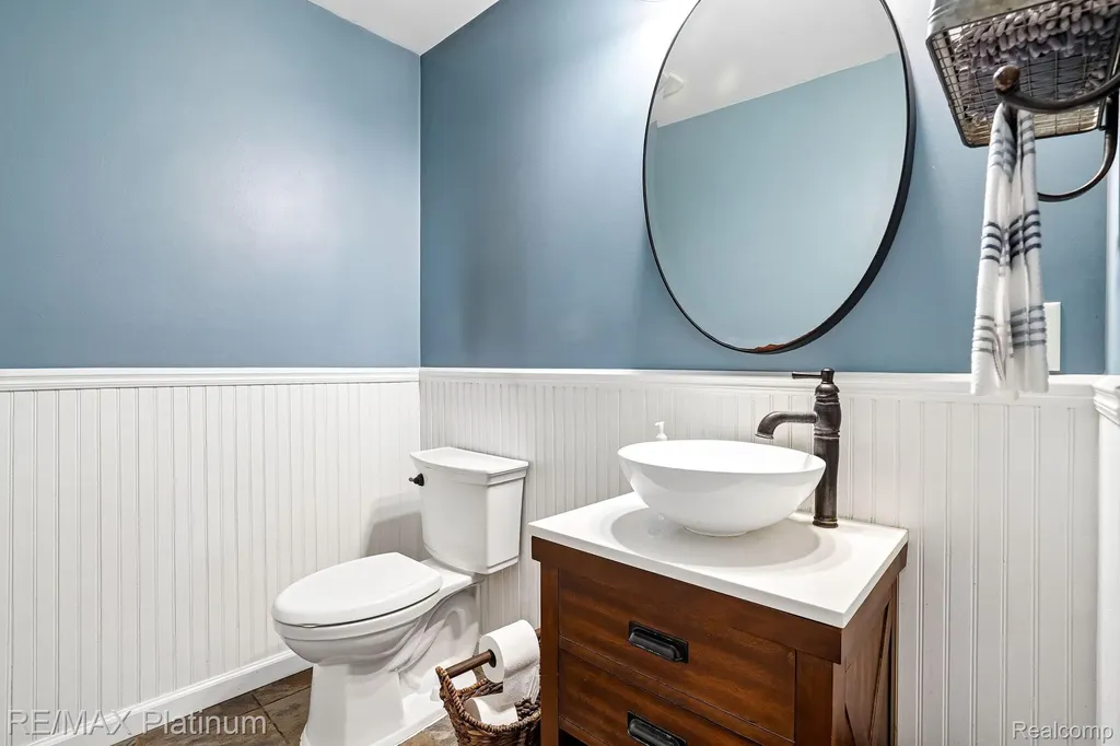2615 Shagbark Milford Charter Township MI 48380