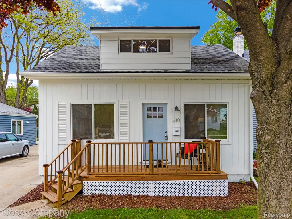 310 Massoit Street Clawson City MI 48017