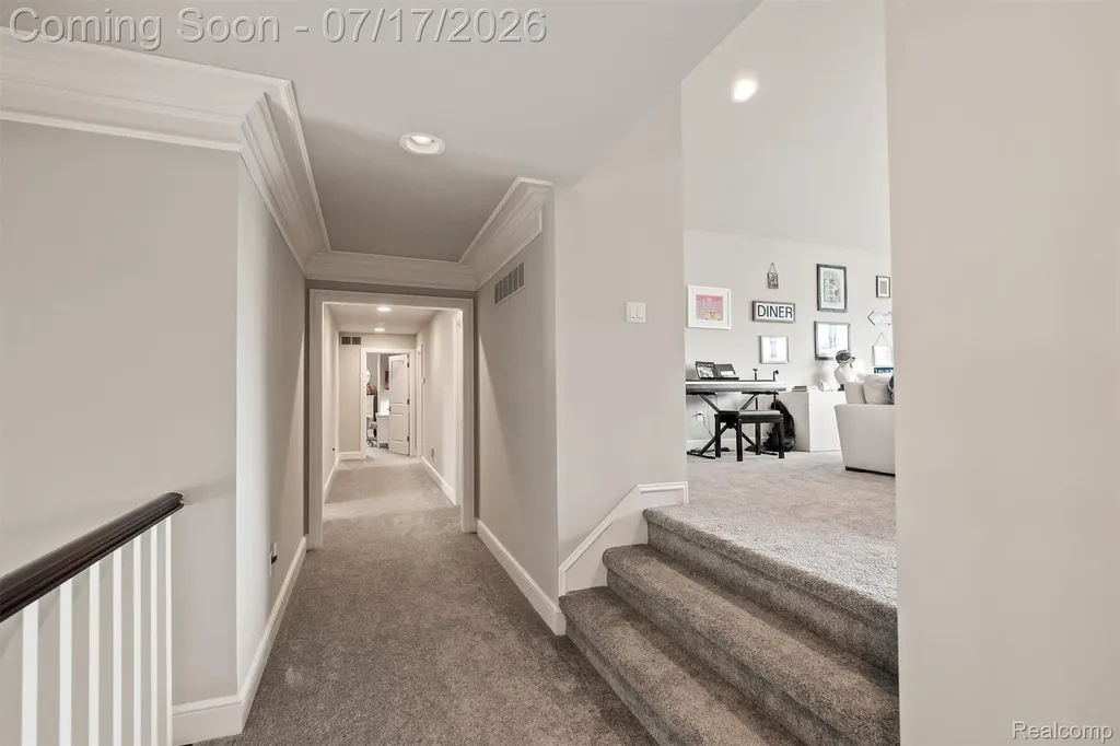 602 Wellington Circle Rochester Hills City MI 48309