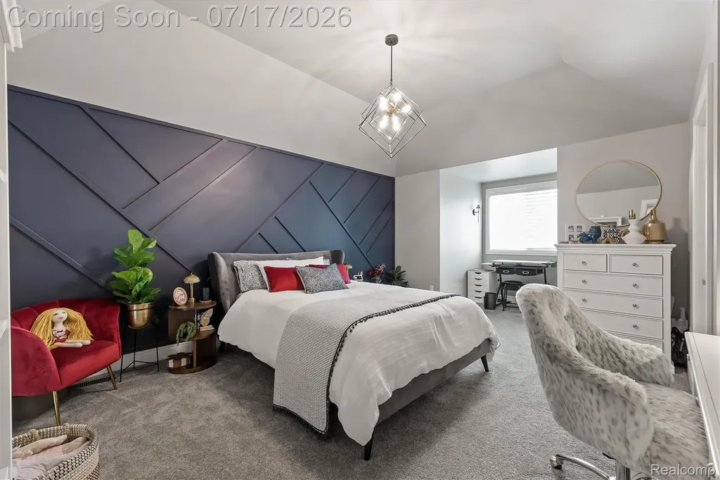 602 Wellington Circle Rochester Hills City MI 48309