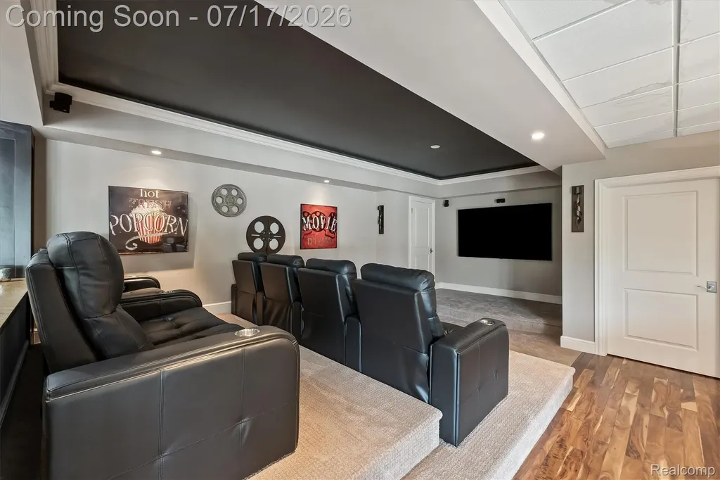 602 Wellington Circle Rochester Hills City MI 48309