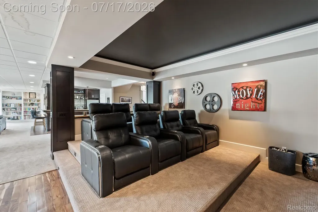 602 Wellington Circle Rochester Hills City MI 48309