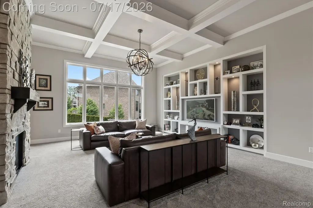 602 Wellington Circle Rochester Hills City MI 48309