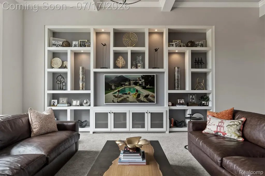 602 Wellington Circle Rochester Hills City MI 48309