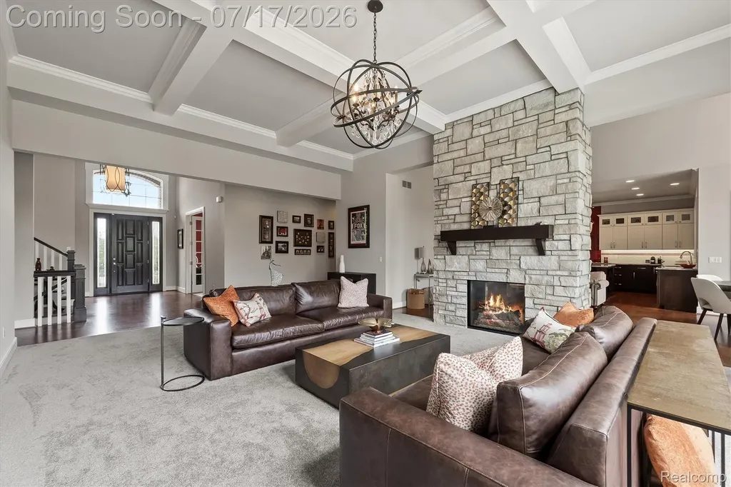 602 Wellington Circle Rochester Hills City MI 48309