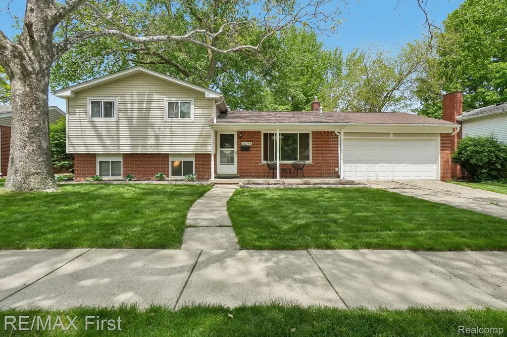 36258 Jamison Street Livonia City MI 48154