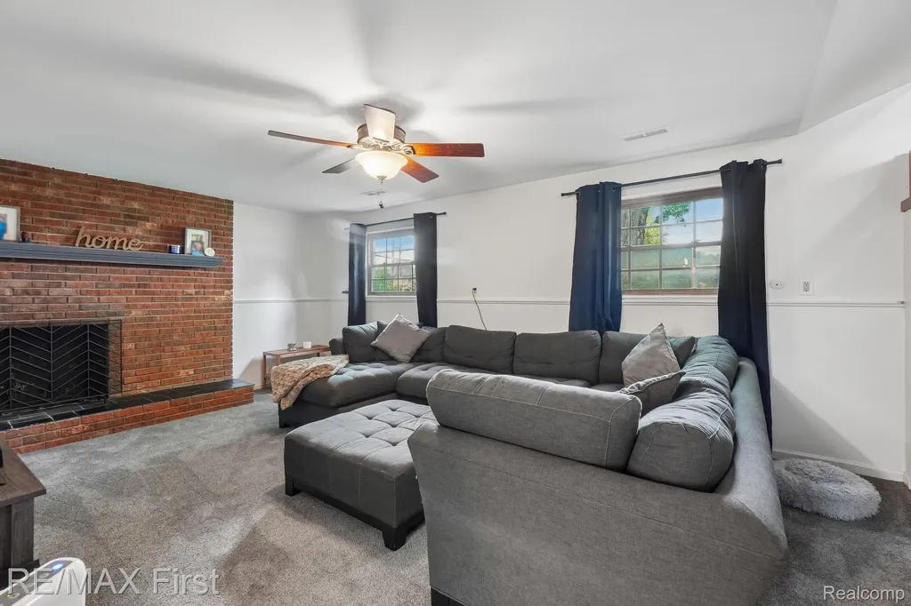 36258 Jamison Street Livonia City MI 48154
