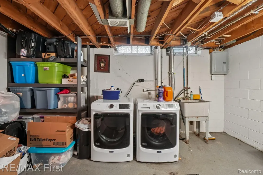 36258 Jamison Street Livonia City MI 48154