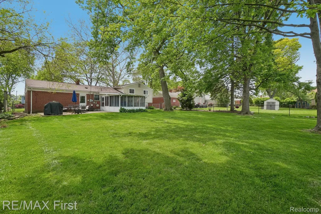 36258 Jamison Street Livonia City MI 48154