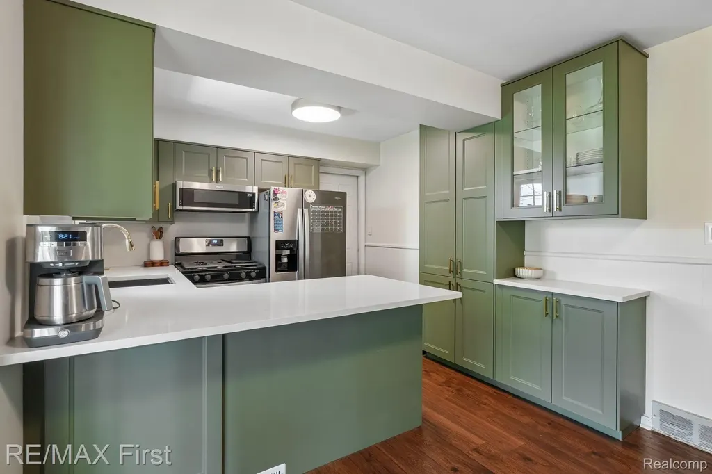 36258 Jamison Street Livonia City MI 48154