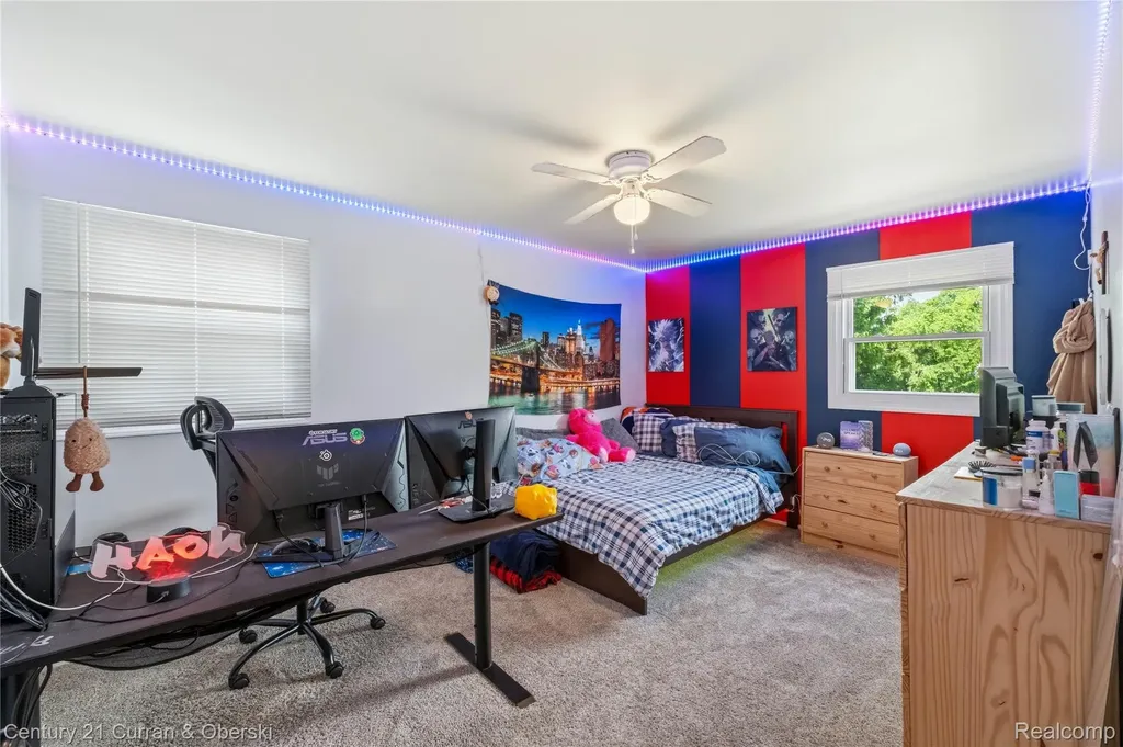 35484 Bennett Street Livonia City MI 48152