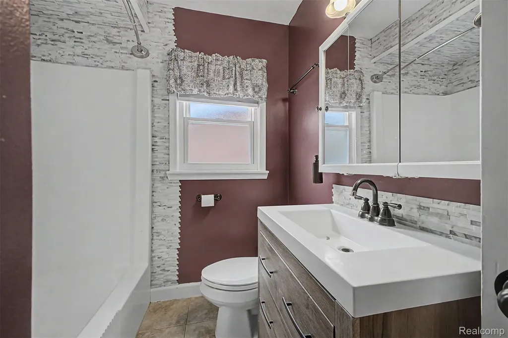 22260 Samuel Street Taylor City MI 48180