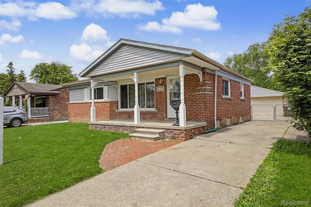 22260 Samuel Street Taylor City MI 48180