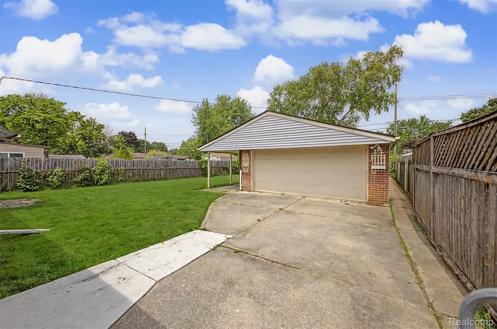 22260 Samuel Street Taylor City MI 48180