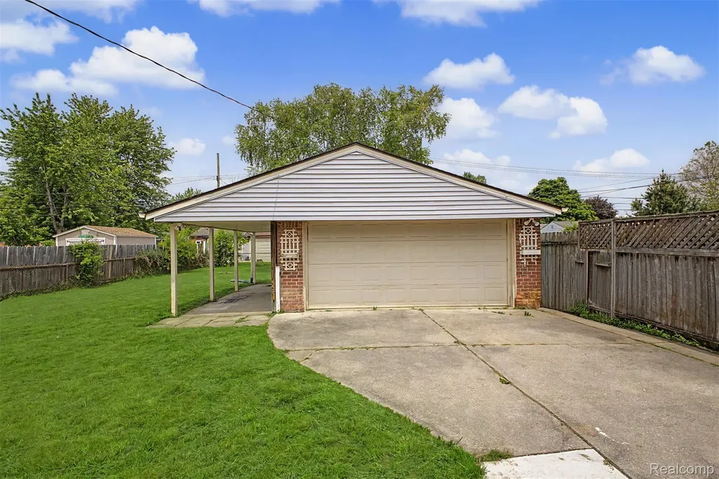 22260 Samuel Street Taylor City MI 48180