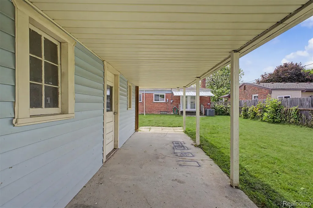 22260 Samuel Street Taylor City MI 48180