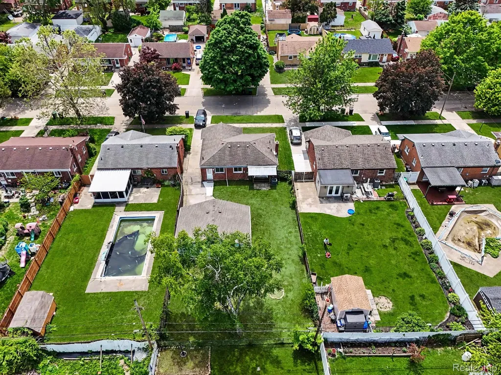 22260 Samuel Street Taylor City MI 48180
