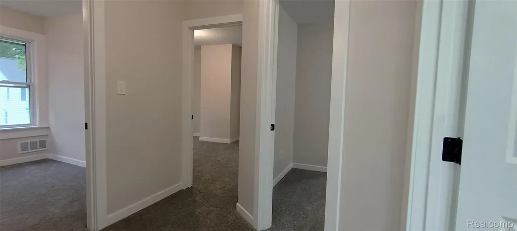 131 Mark Avenue Pontiac City MI 48341