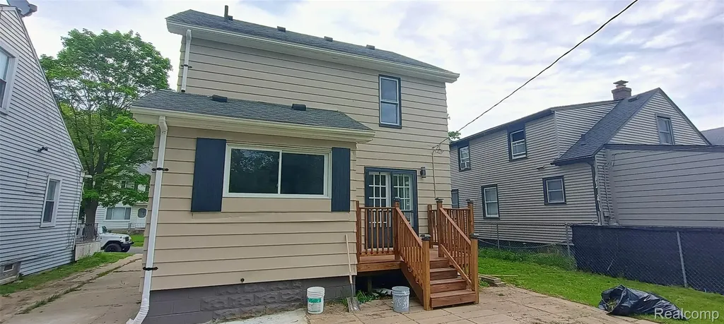 131 Mark Avenue Pontiac City MI 48341