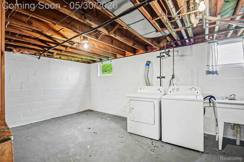 1427 21st Street Port Huron City MI 48060