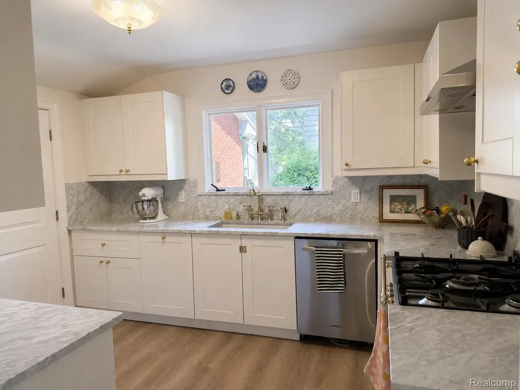 19510 Clement Road Northville Township MI 48167