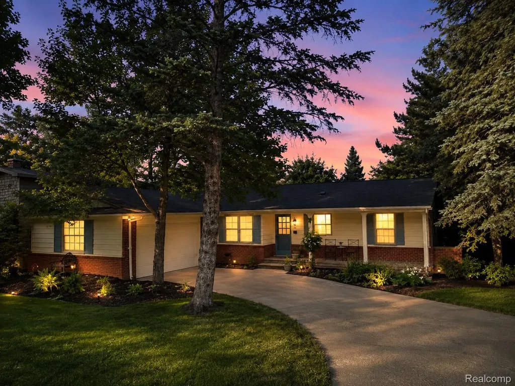 19510 Clement Road Northville Township MI 48167