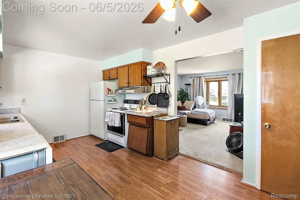 30726 Cooley Boulevard Westland City MI 48185