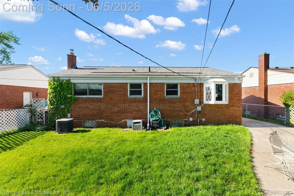 30726 Cooley Boulevard Westland City MI 48185