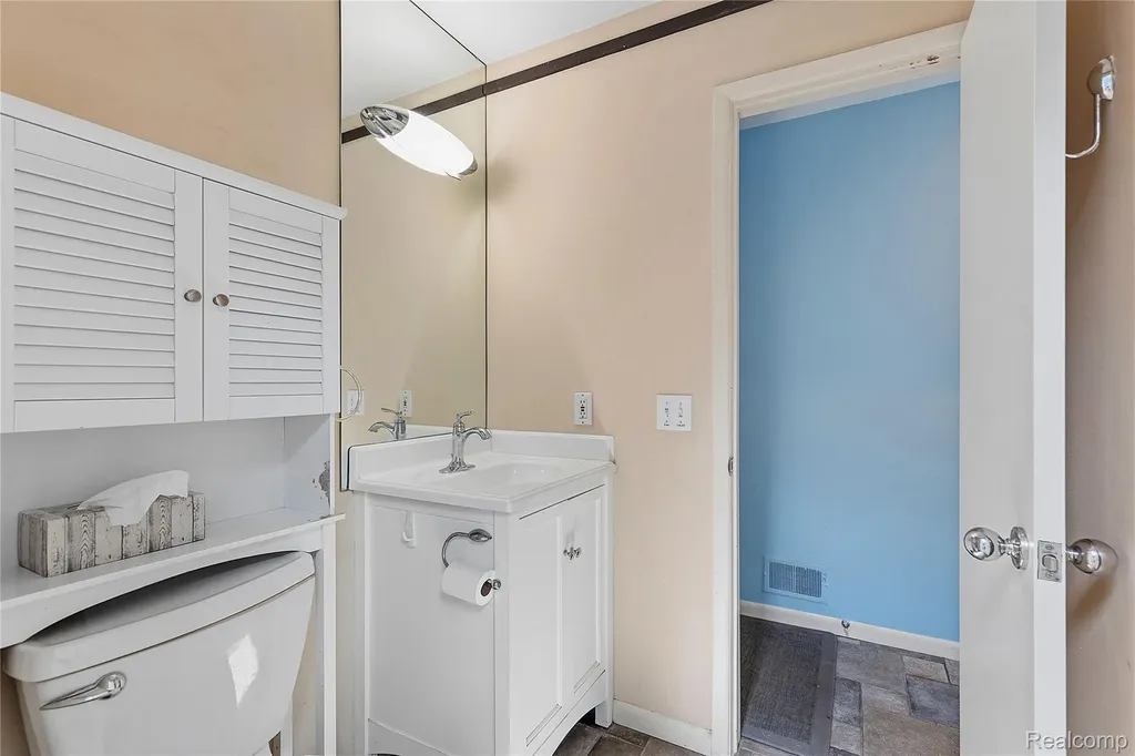 2969 Moon Lake Drive West Bloomfield Charter Township MI 48323