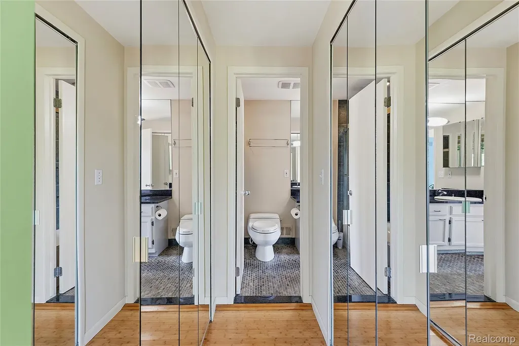 2969 Moon Lake Drive West Bloomfield Charter Township MI 48323