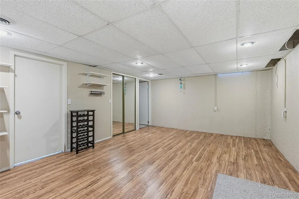 2969 Moon Lake Drive West Bloomfield Charter Township MI 48323