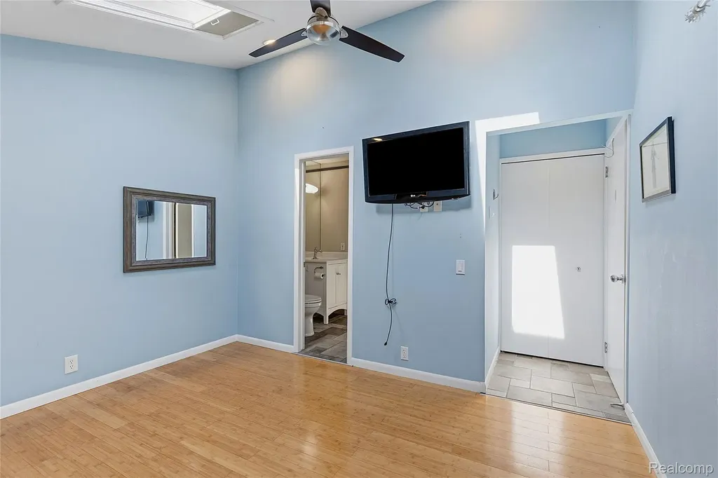 2969 Moon Lake Drive West Bloomfield Charter Township MI 48323