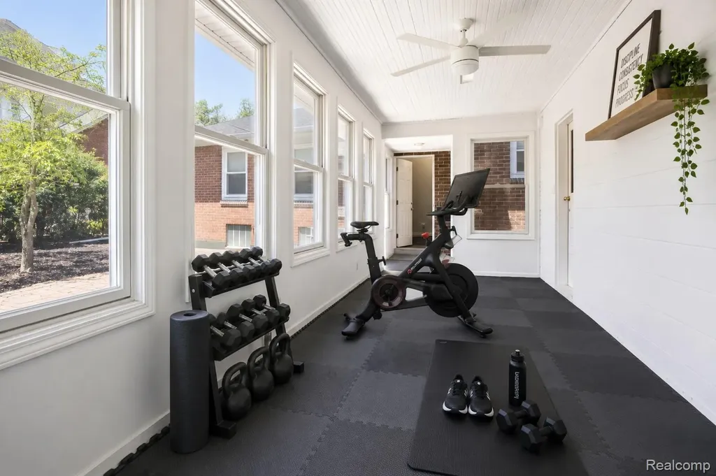 3029 Guilford Drive Royal Oak City MI 48073
