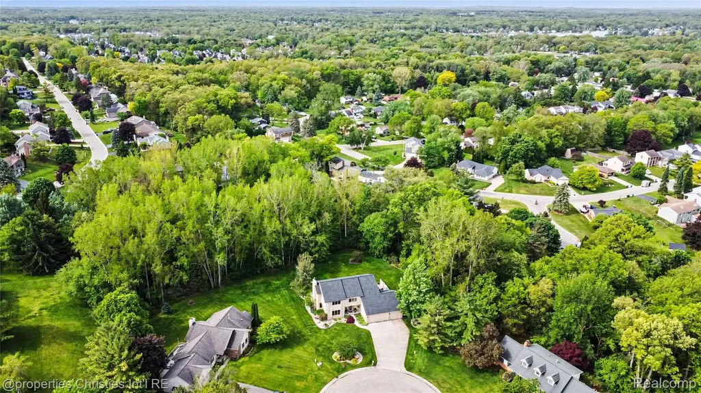 252 Granada Drive White Lake Charter Township MI 48386