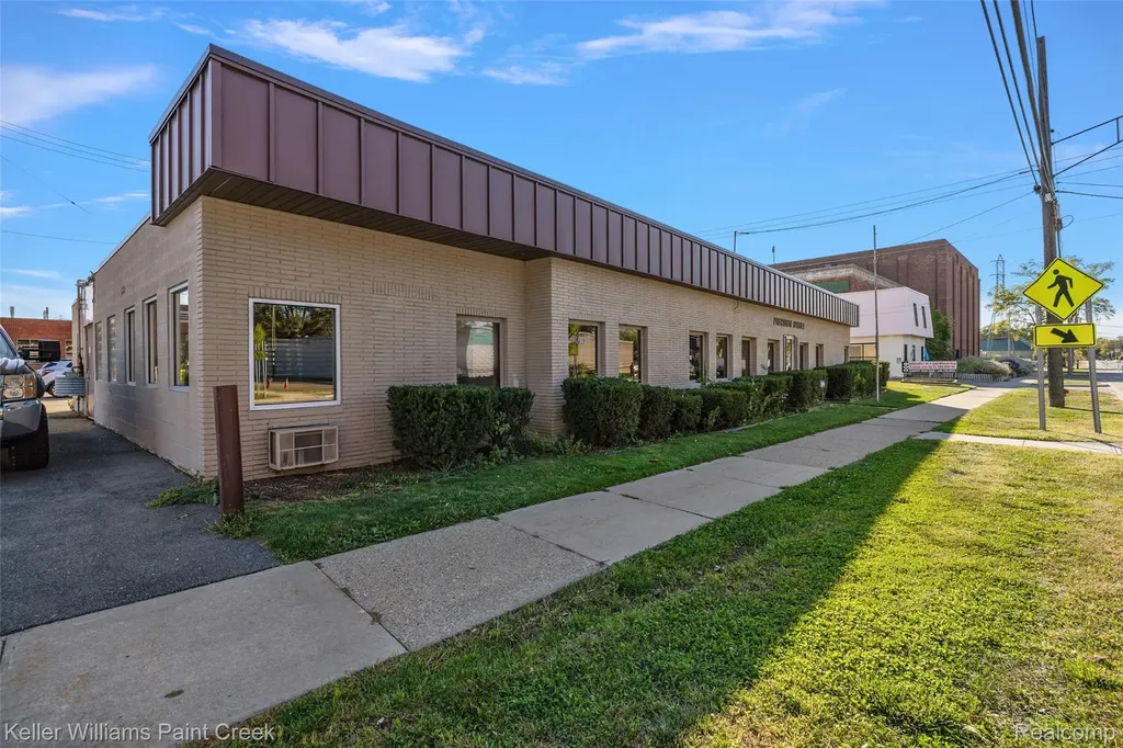 836 Woodward Heights Ferndale City MI 48220