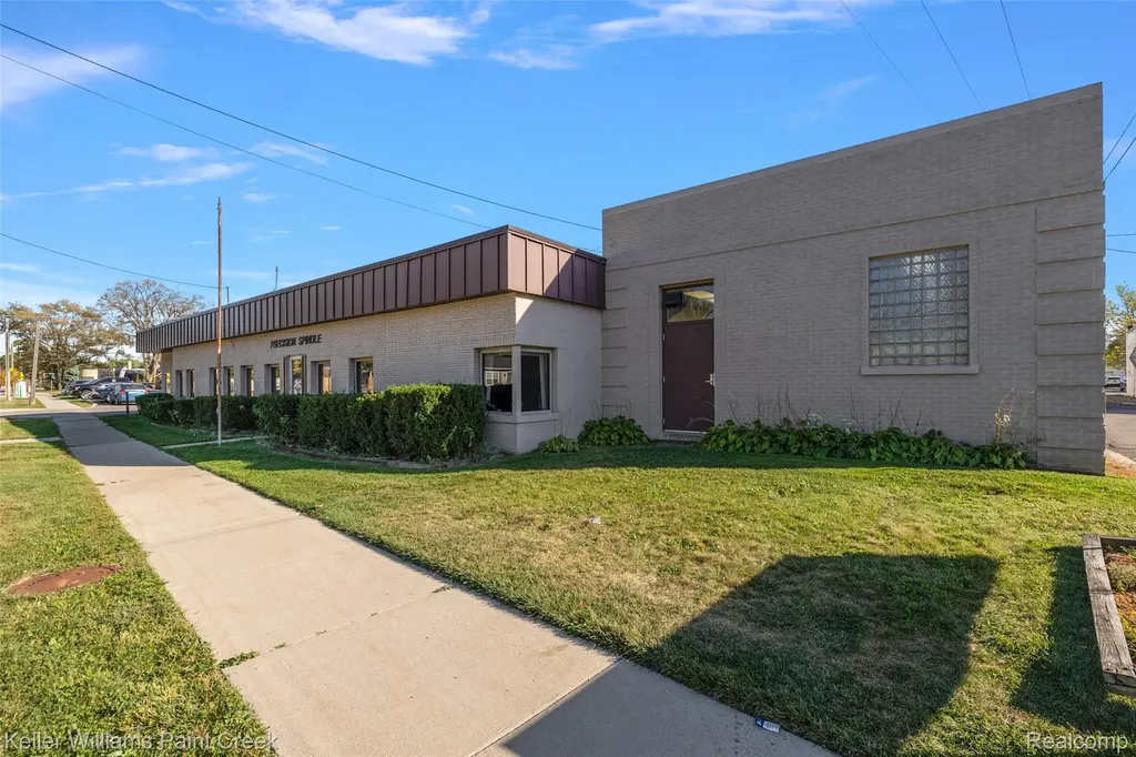 836 Woodward Heights Ferndale City MI 48220