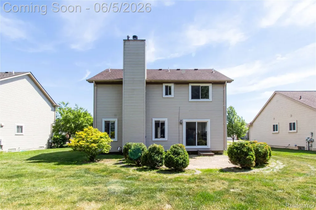 141 Woodslee Drive Troy City MI 48083