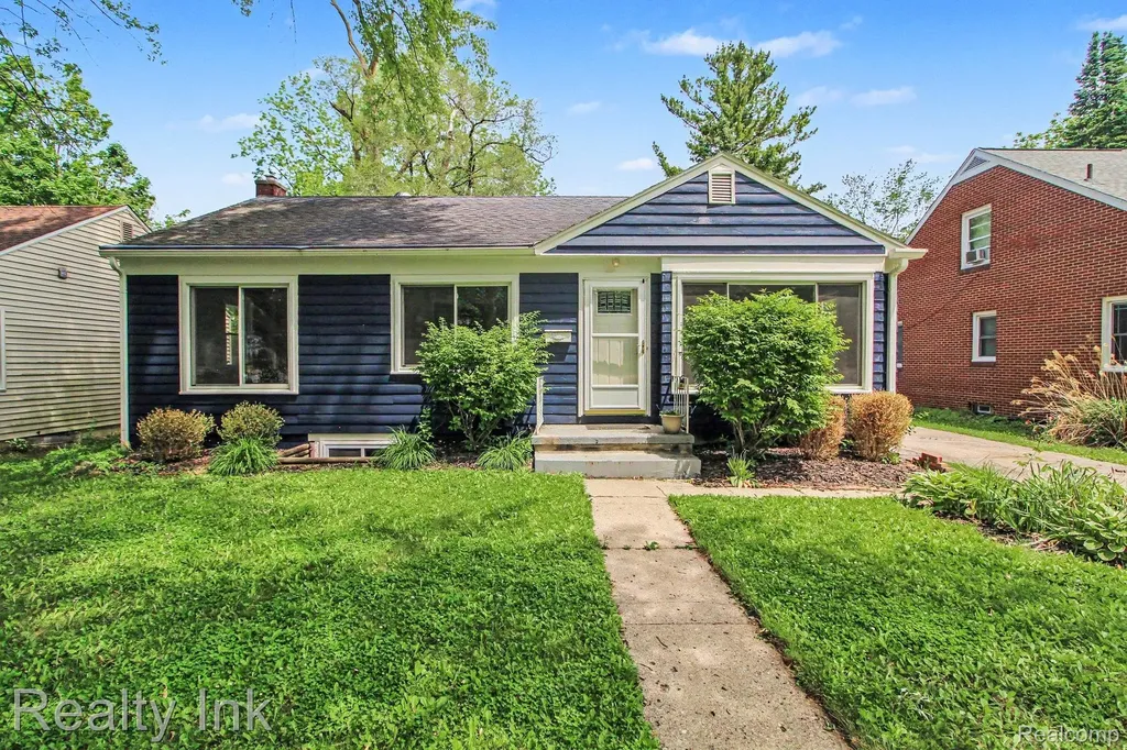 1204 Kingwood Street Ypsilanti City MI 48197