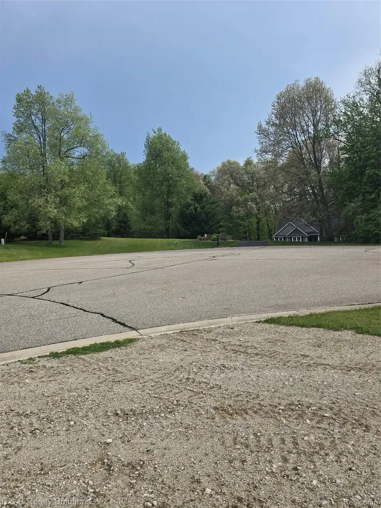 Unit 12 Sheryl Court Mayfield Township MI 48446