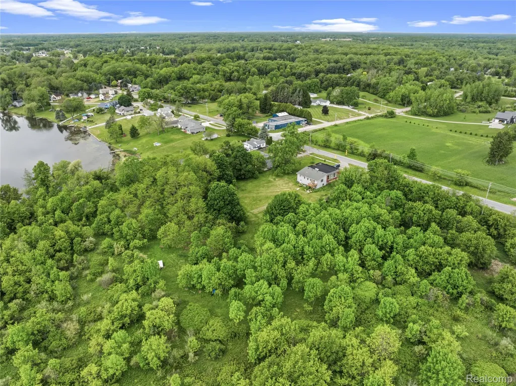 9200 Perry Road Atlas Township MI 48411