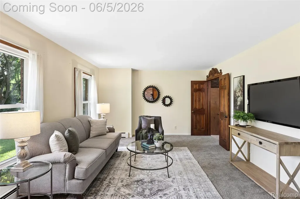 8701 Heatherset Drive Brighton Township MI 48114