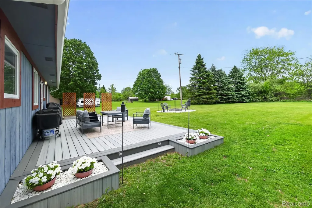 3350 Cemetery Road Handy Township MI 48836
