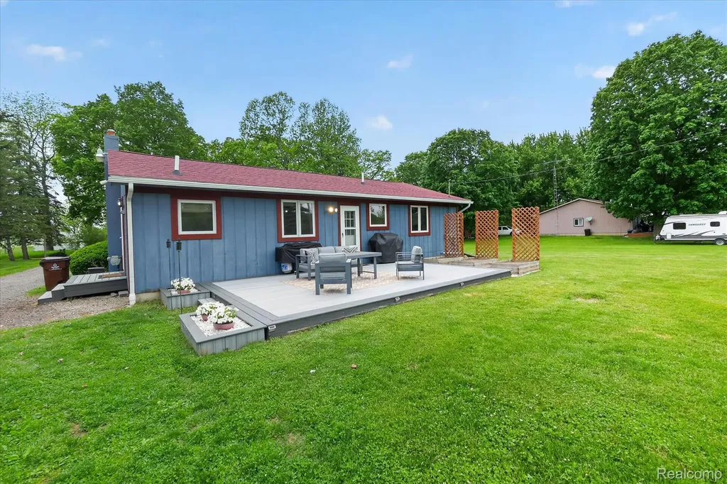 3350 Cemetery Road Handy Township MI 48836