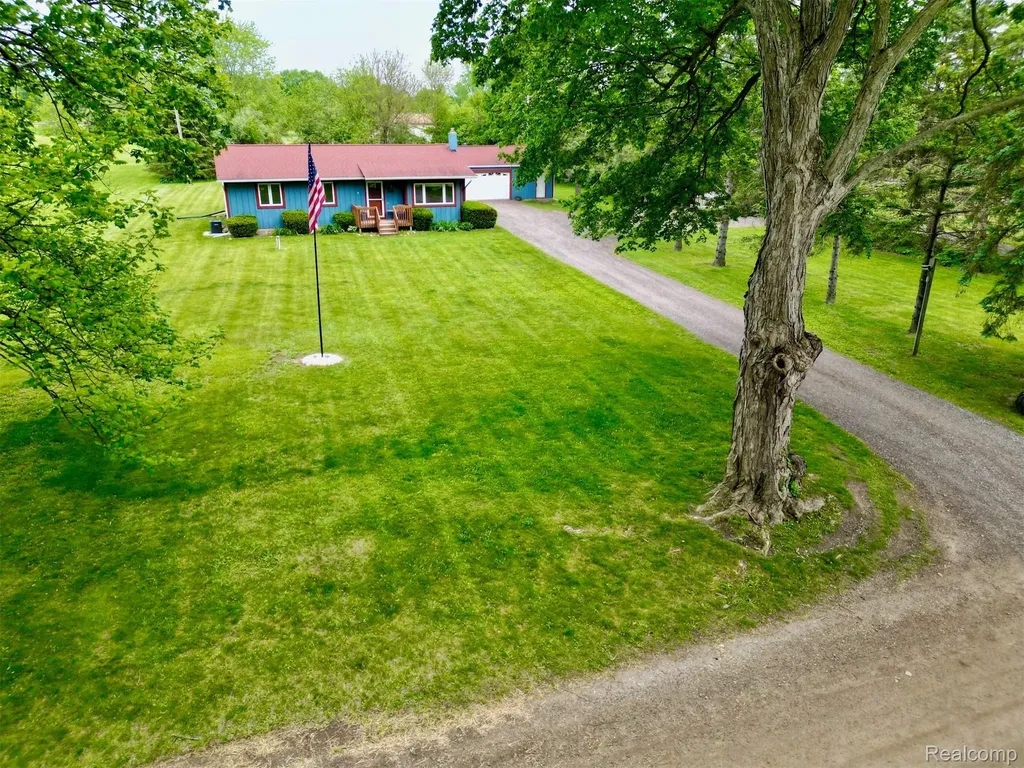 3350 Cemetery Road Handy Township MI 48836