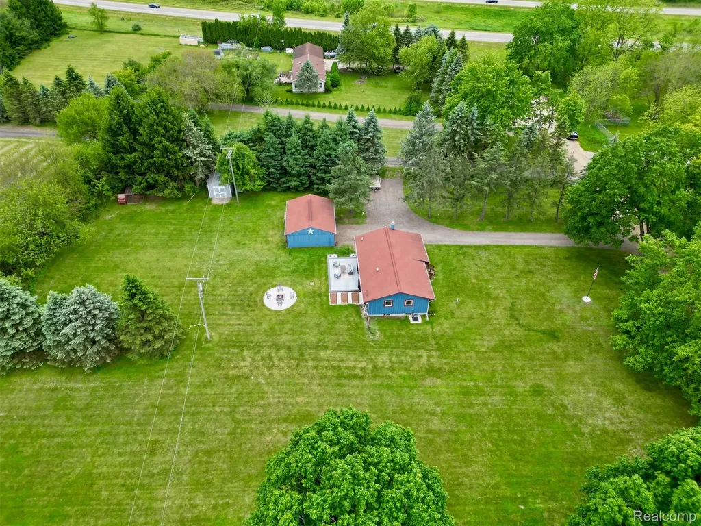 3350 Cemetery Road Handy Township MI 48836