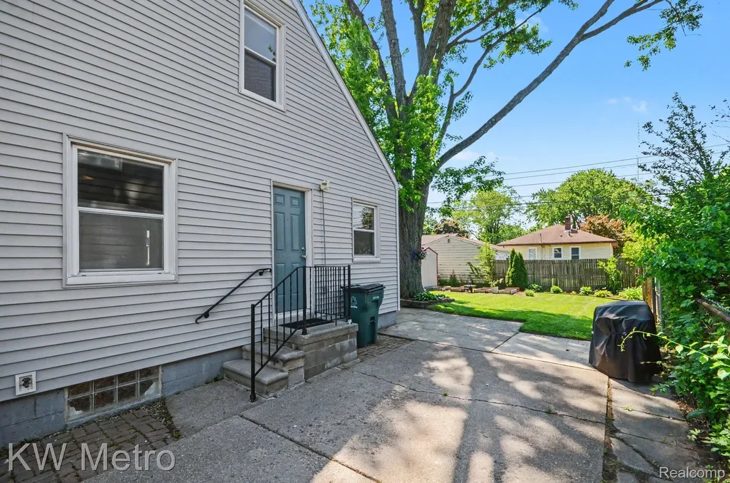2422 Shevlin Street Ferndale City MI 48220