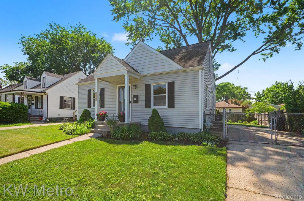 2422 Shevlin Street Ferndale City MI 48220